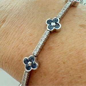 NWOT Elegant 14kt White Gold Diamond and Blue Sapphire Floral Bracelet